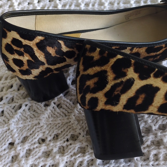 Leopard Pumps - Picture 4 of 9